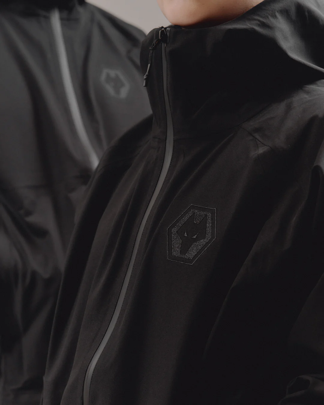 Wolverhampton Wanderers Waterproof Hooded Jacket - Image 8